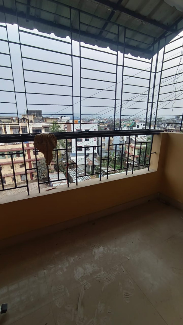 Unfurnished 3bhk in down town hospital, GS Road, Bormotoria, Guwahati, Assam, India for Rent